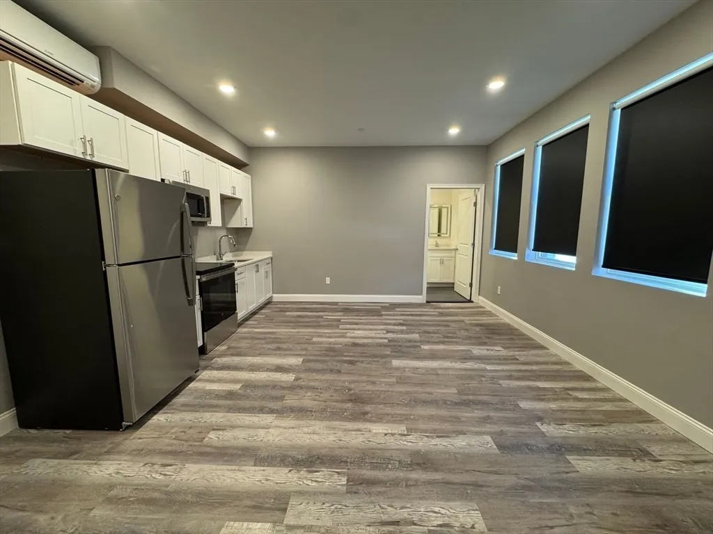 1 bed, 1 bath apartment for rent at 1473 N Shore Rd Unit 101, Revere — photo 4 of 8