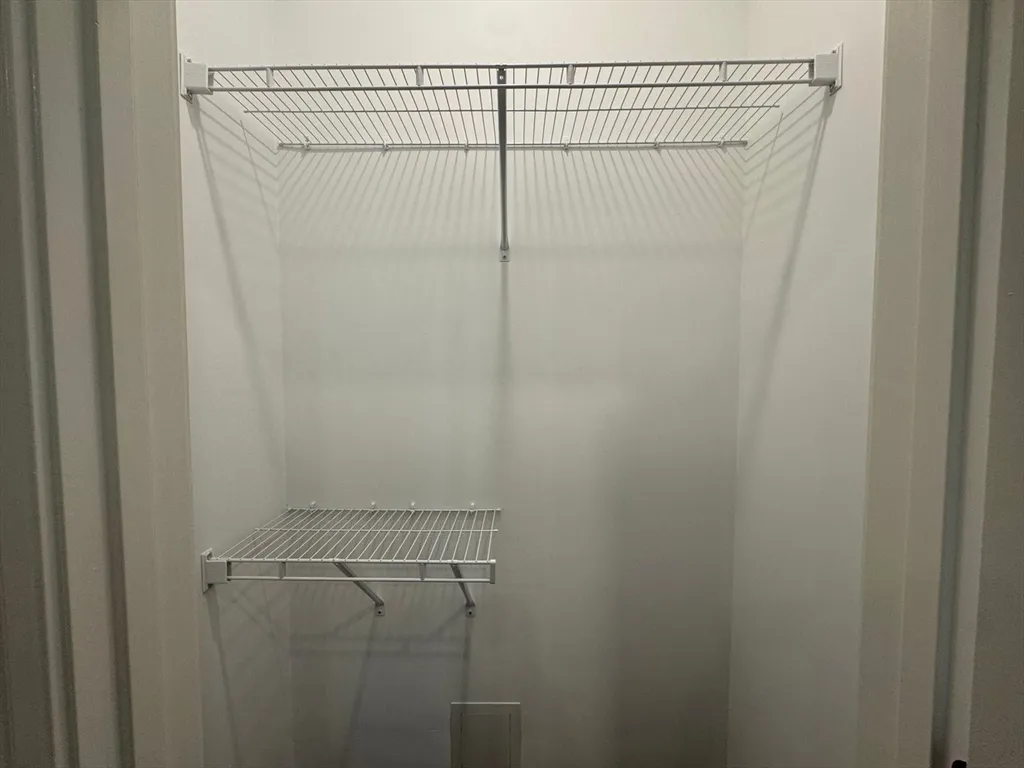 1 bed, 1 bath apartment for rent at 1473 N Shore Rd Unit 101, Revere — photo 5 of 8