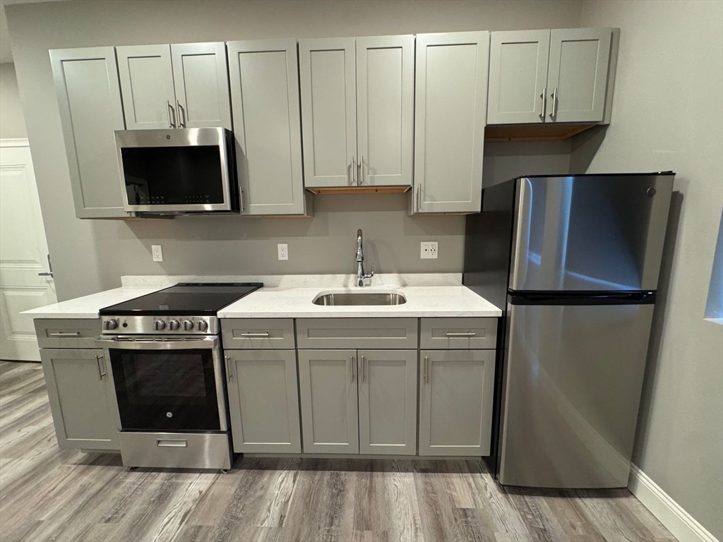 Studio bed, 1 bath apartment for rent at 1473 N Shore Rd Unit 203, Revere — photo 5 of 8