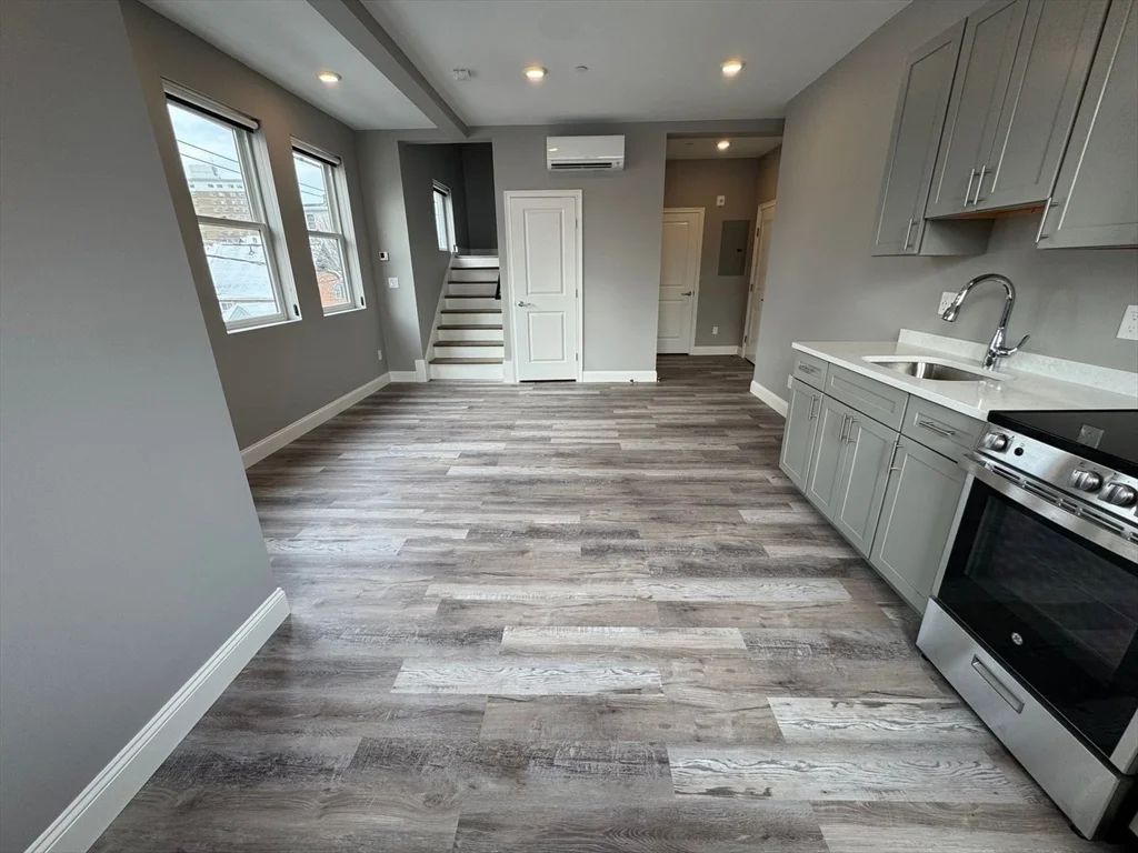 1 bed, 1 bath apartment for rent at 1473 N Shore Rd Unit 301, Revere — photo 6 of 14
