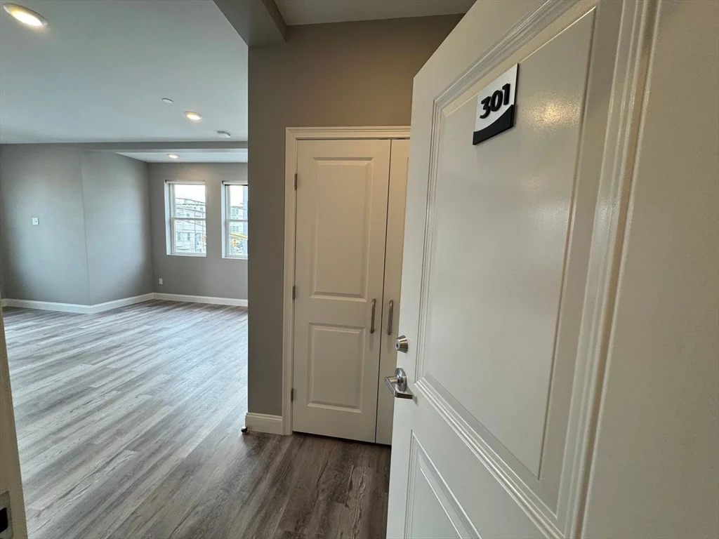 1 bed, 1 bath apartment for rent at 1473 N Shore Rd Unit 301, Revere — photo 2 of 14