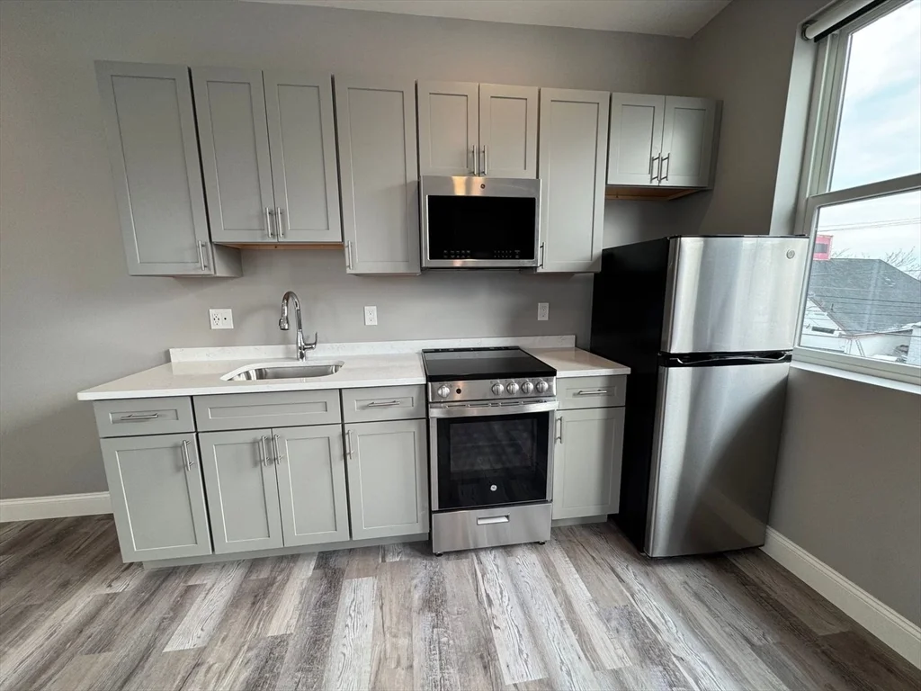 1 bed, 1 bath apartment for rent at 1473 N Shore Rd Unit 301, Revere — photo 7 of 14