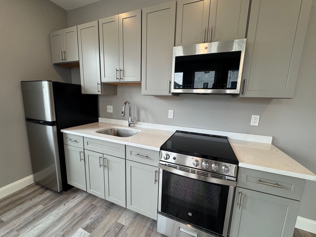 1 bed, 1.5 bath apartment for rent at 1473 N Shore Rd Unit 302, Revere — photo 8 of 14