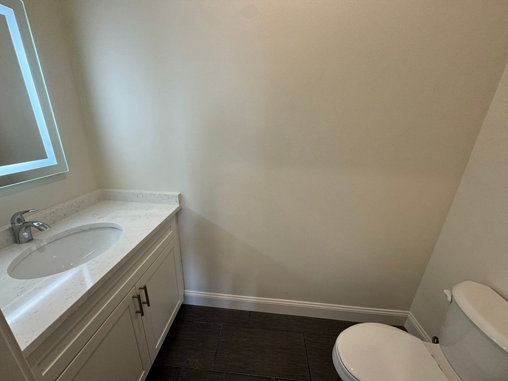 1 bed, 1.5 bath apartment for rent at 1473 N Shore Rd Unit 302, Revere — photo 5 of 14