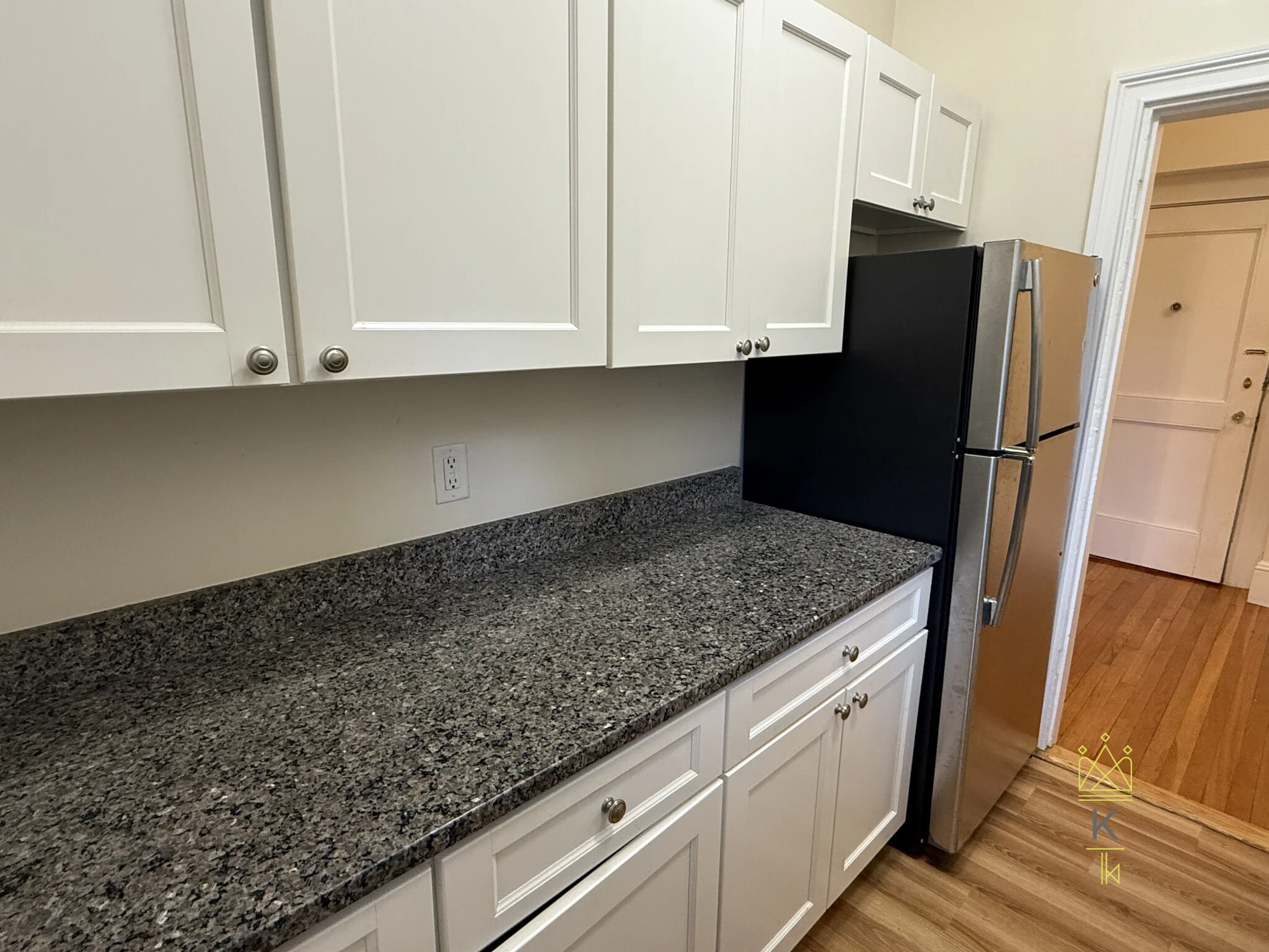 1 bed, 1 bath apartment for rent at 1477 Beacon St Unit 3, Griggs Park — photo 7 of 18