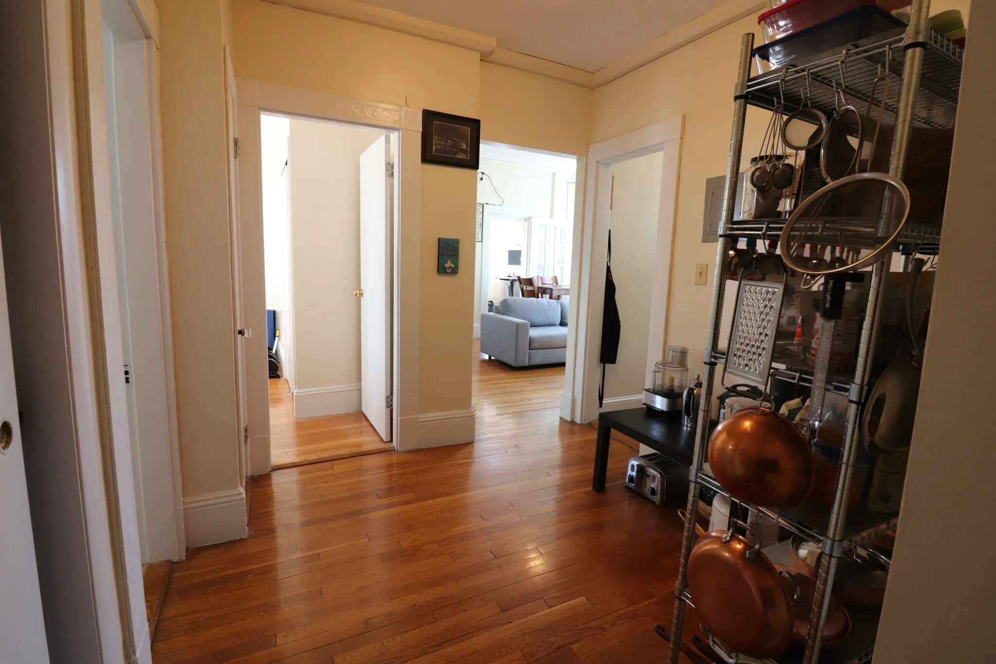 1.5 bed, 1 bath apartment for rent at 1477 Beacon St Unit 45, Griggs Park — photo 9 of 15