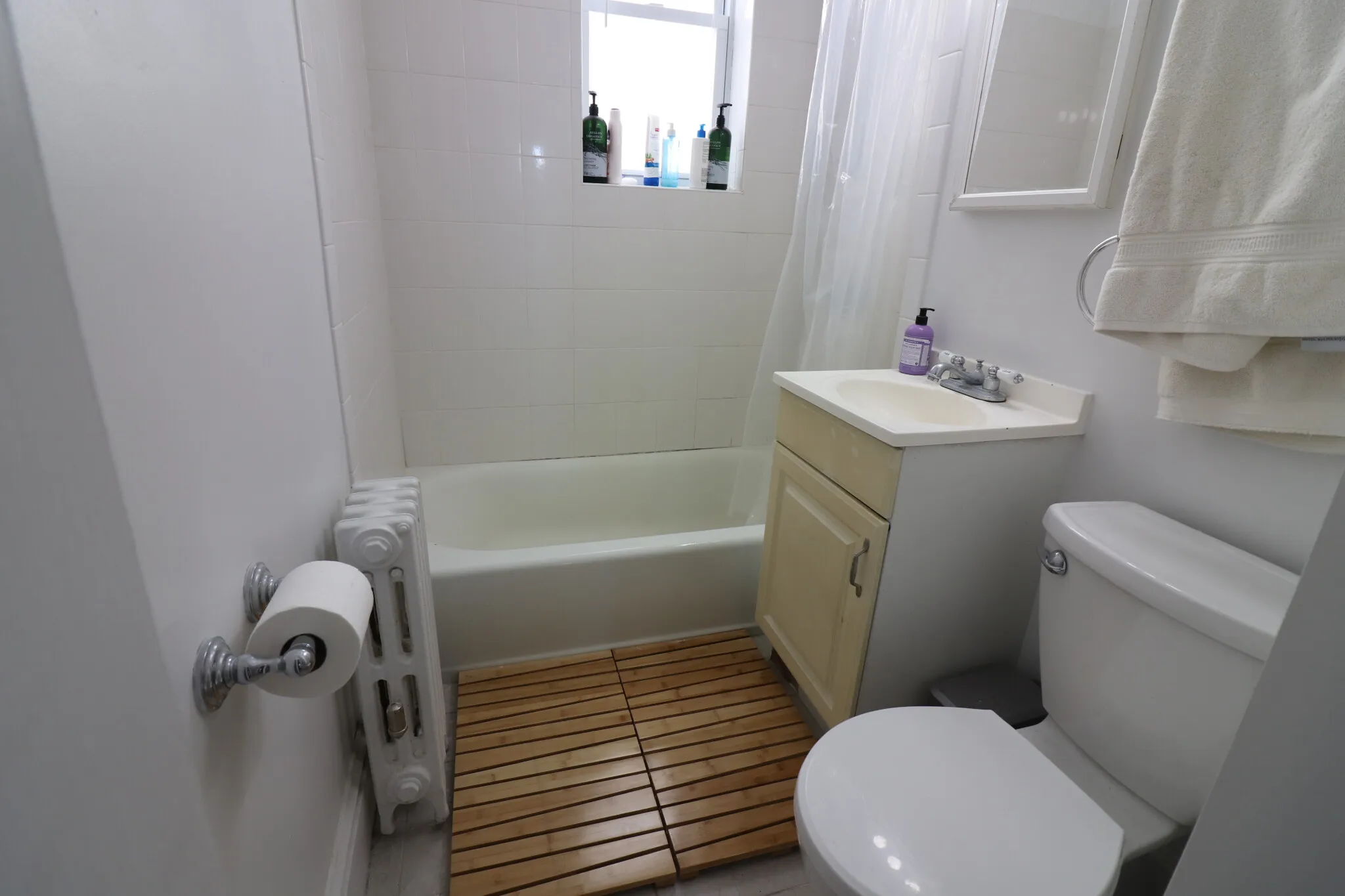 1.5 bed, 1 bath apartment for rent at 1477 Beacon St Unit 45, Griggs Park — photo 8 of 15