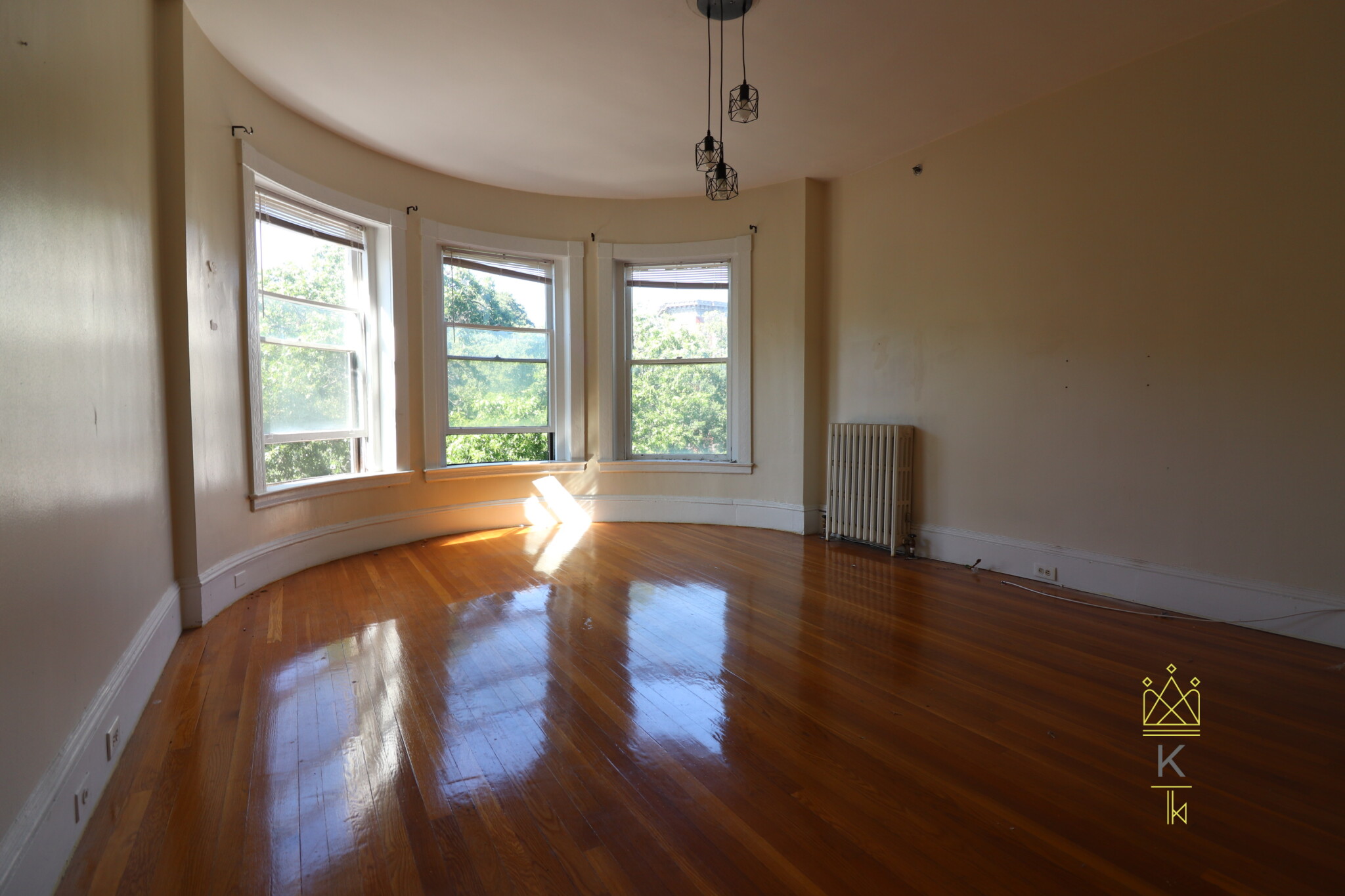 2 bed, 1 bath apartment for rent at 1477 Beacon St Unit 51, Griggs Park — photo 1 of 31