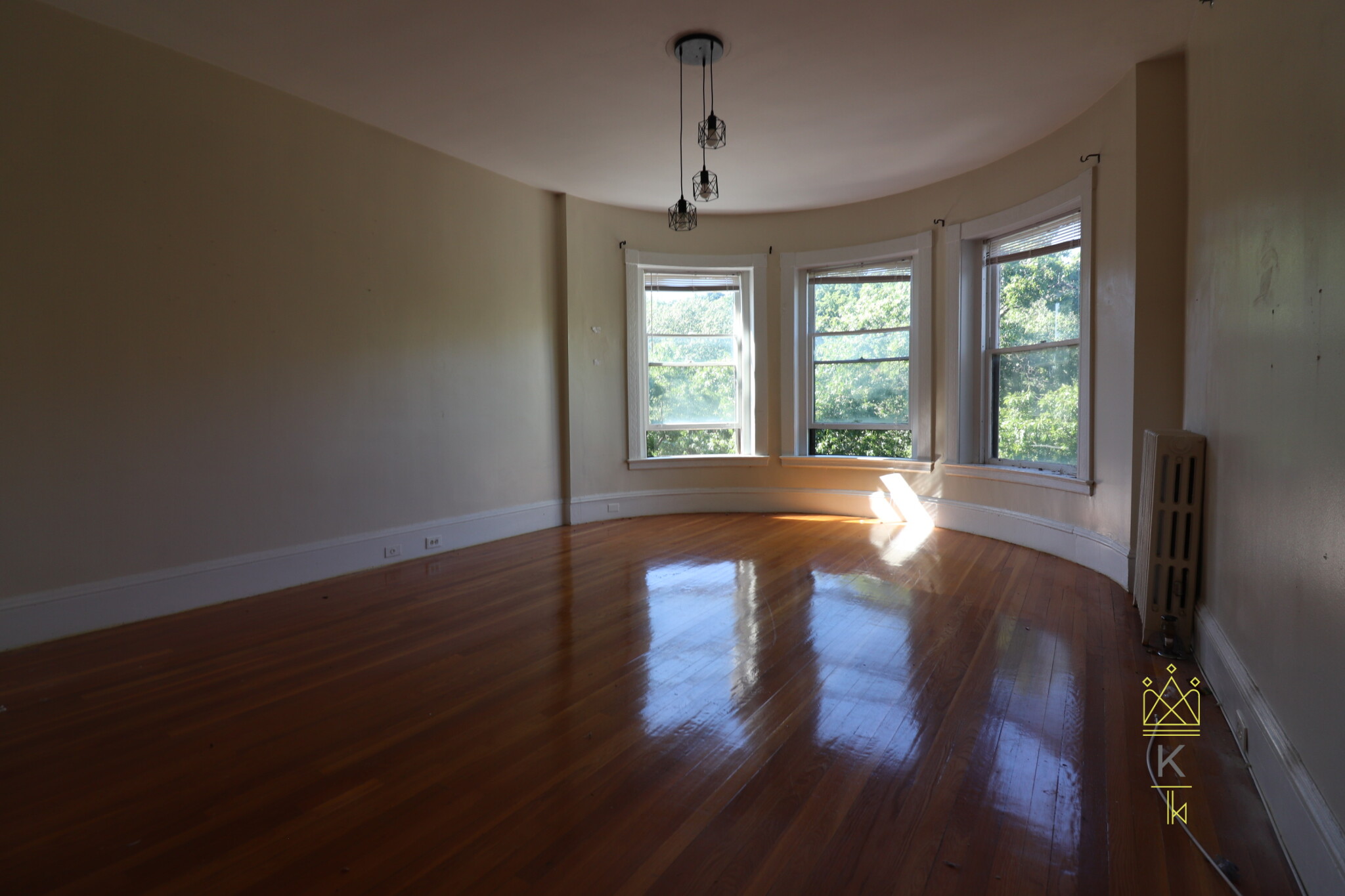 2 bed, 1 bath apartment for rent at 1477 Beacon St Unit 51, Griggs Park — photo 3 of 31