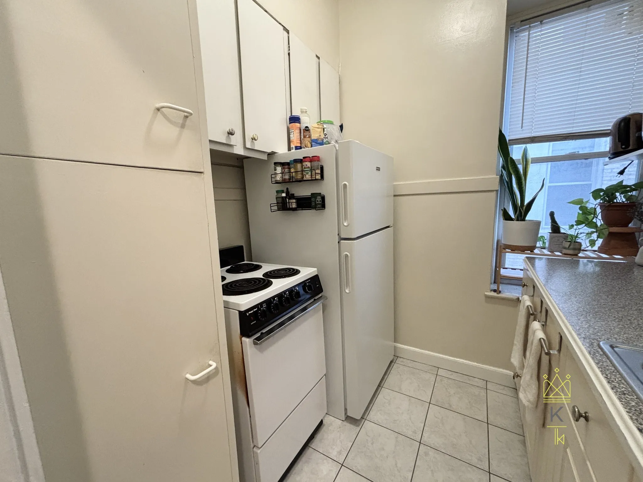 1 bed, 1 bath apartment for rent at 1477 Beacon St Unit 7, Griggs Park — photo 4 of 13