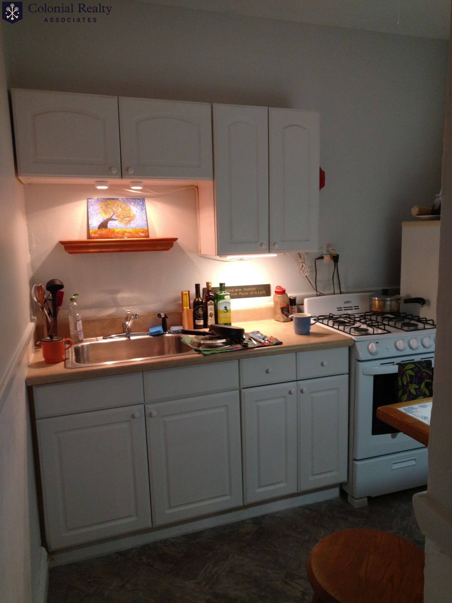 Studio bed, 1 bath apartment for rent at 1479 Commonwealth Ave Unit 17, Brighton — photo 3 of 10