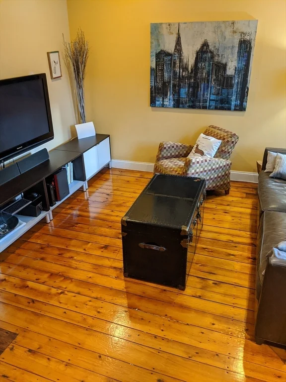 2 bed, 1 bath apartment for rent at 148 3rd St, East Cambridge — photo 8 of 14