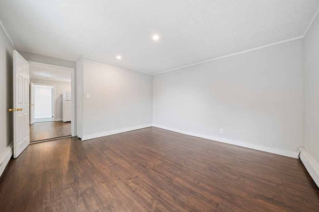 2 bed, 1 bath apartment for rent at 148 Boylston St Unit 2, Boylston Street — photo 6 of 18