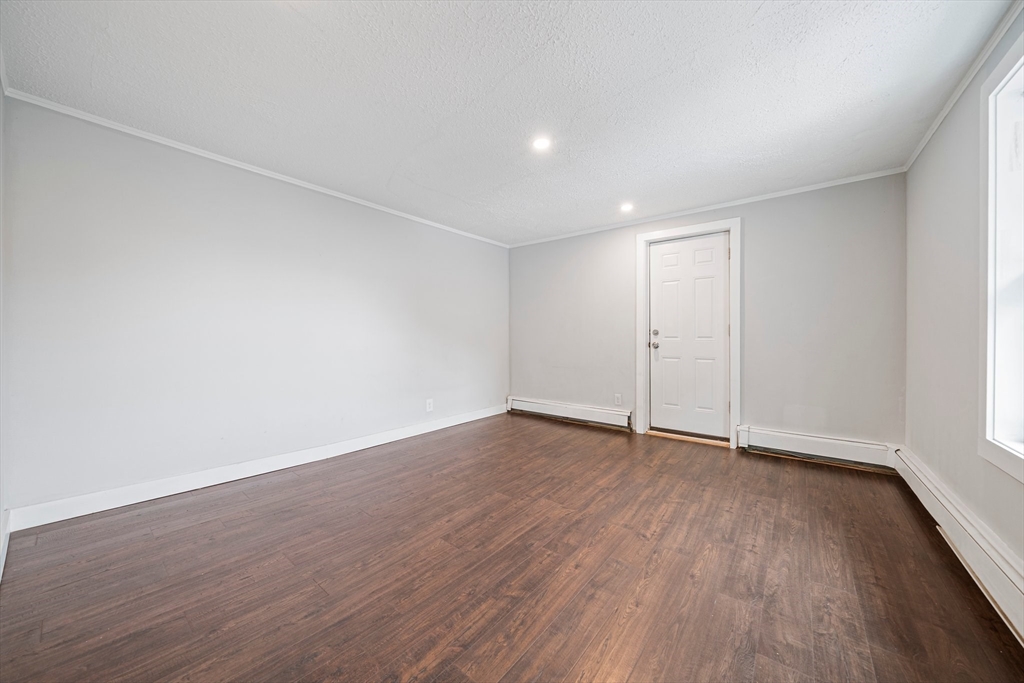 2 bed, 1 bath apartment for rent at 148 Boylston St Unit 2, Boylston Street — photo 5 of 18