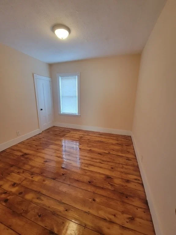 2 bed, 1 bath apartment for rent at 148 Eastern Ave Unit 3, Worcester — photo 5 of 7