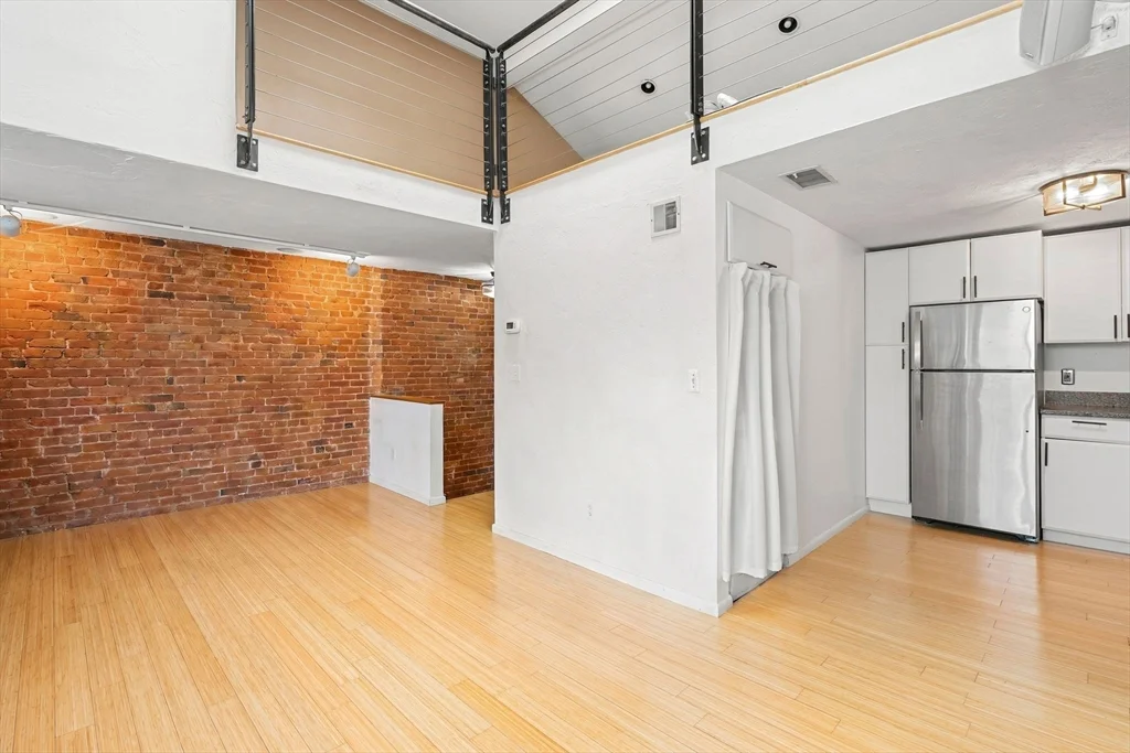 2 bed, 1 bath apartment for rent at 148 F St Unit 4, South Boston — photo 8 of 15