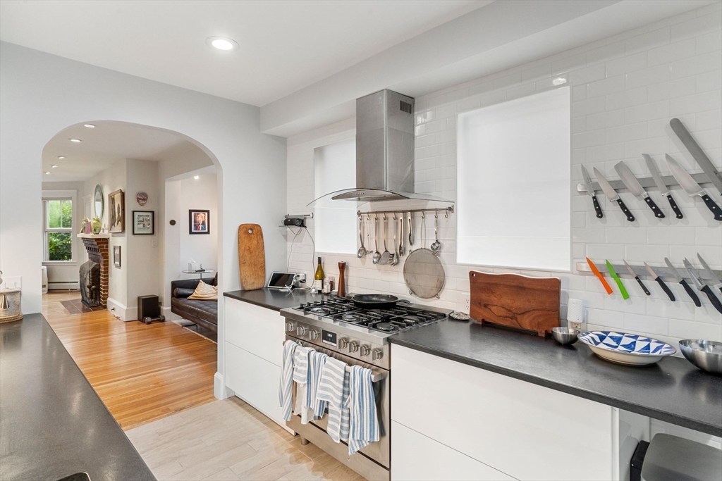 3 bed, 2 bath apartment for rent at 148 Lakeview Ave Unit 148, West Cambridge — photo 11 of 24