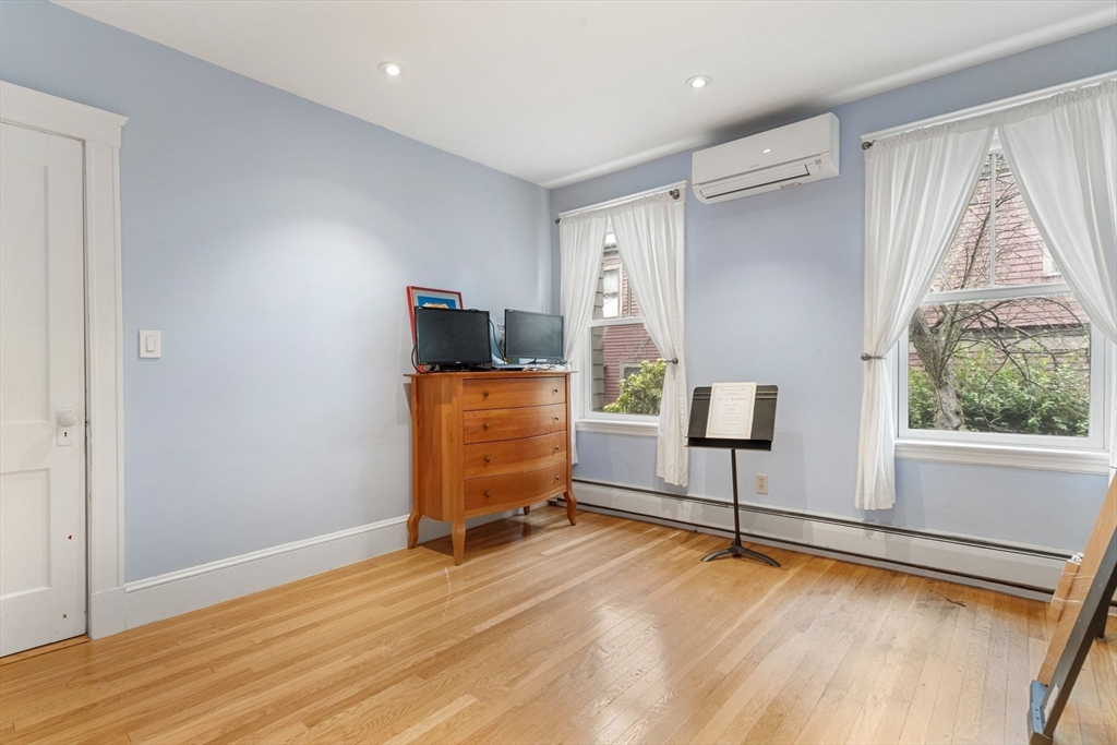 3 bed, 2 bath apartment for rent at 148 Lakeview Ave Unit 148, West Cambridge — photo 17 of 24