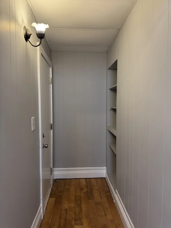 1 bed, 1 bath apartment for rent at 148 Maxfield St Unit 1E, North — photo 2 of 11