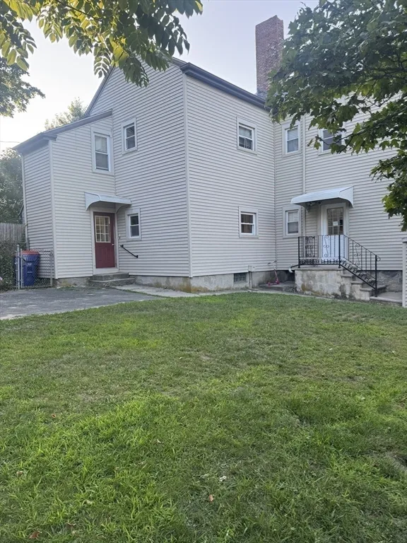 1 bed, 1 bath apartment for rent at 148 Maxfield St Unit 1W, North — photo 1 of 18