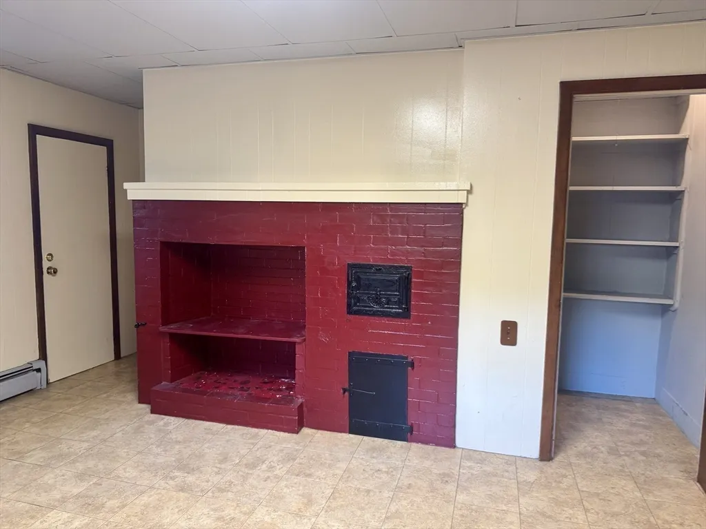 1 bed, 1 bath apartment for rent at 148 Maxfield St Unit 1W, North — photo 6 of 18