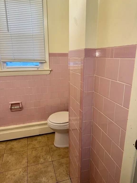 1 bed, 1 bath apartment for rent at 148 Maxfield St Unit 1W, North — photo 14 of 18