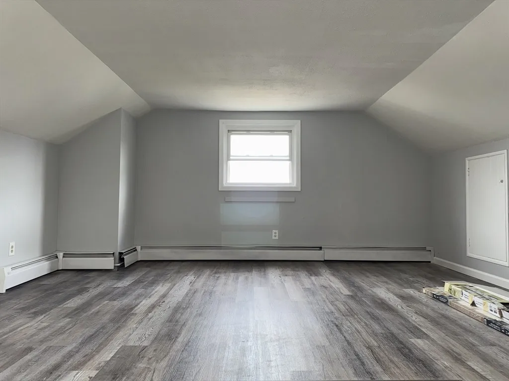 2 bed, 1 bath apartment for rent at 148 Maxfield St Unit 3, New Bedford — photo 4 of 21
