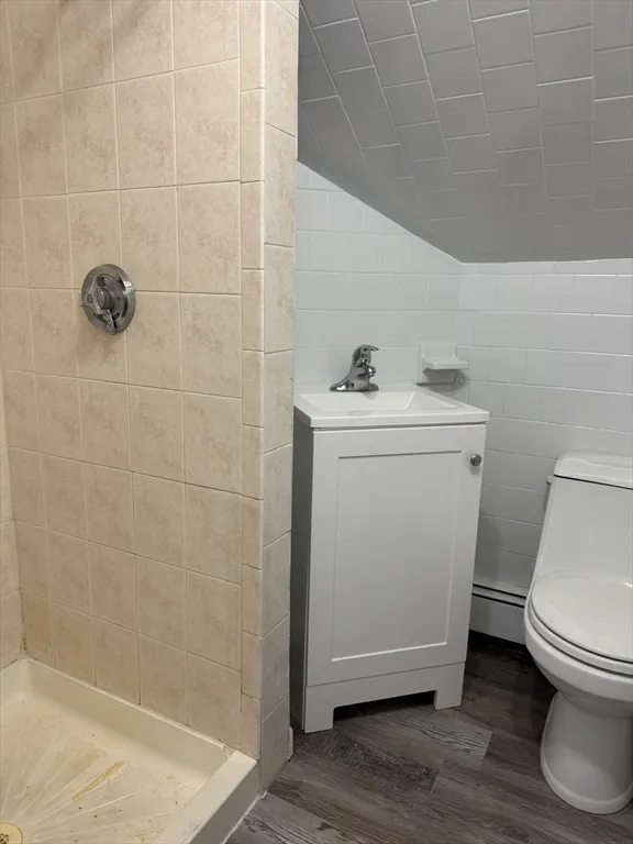 2 bed, 1 bath apartment for rent at 148 Maxfield St Unit 3, New Bedford — photo 20 of 21