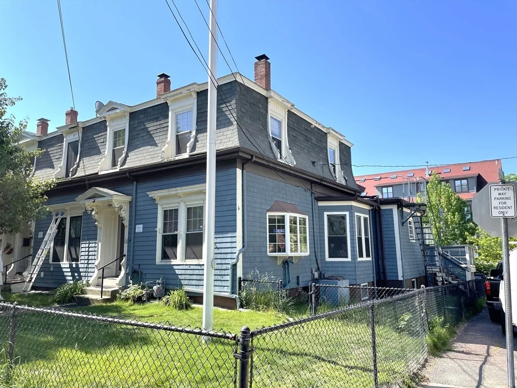 4 bed, 2 bath apartment for rent at 148 Morrison Ave, Davis Square — photo 1 of 17