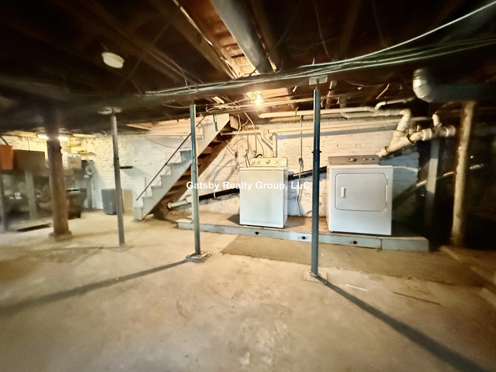 4 bed, 2 bath apartment for rent at 148 Morrison Ave Unit 1, Powder House Square — photo 15 of 17