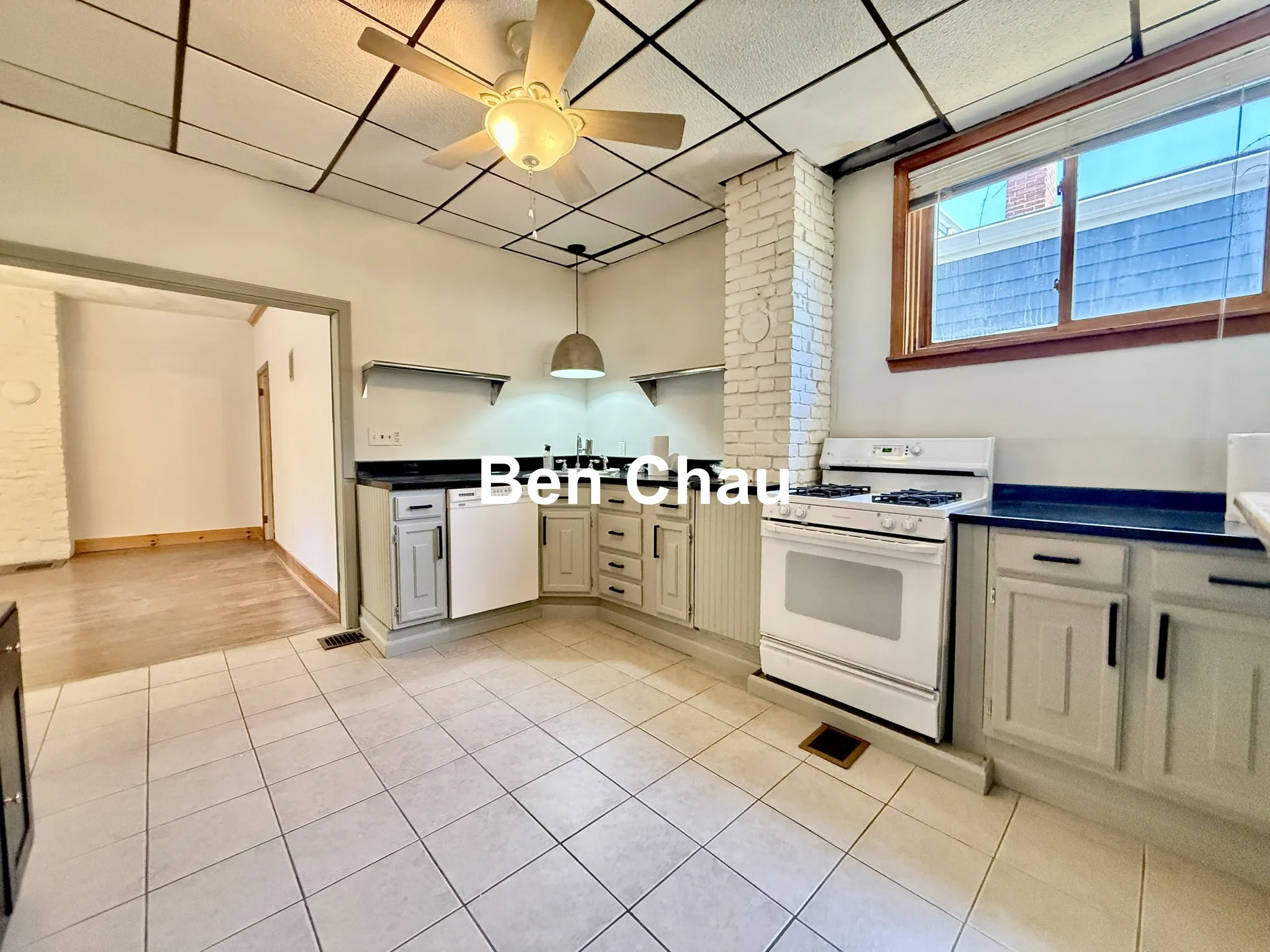 4 bed, 2 bath apartment for rent at 148 Morrison Ave Unit 148, Powder House Square — photo 3 of 17