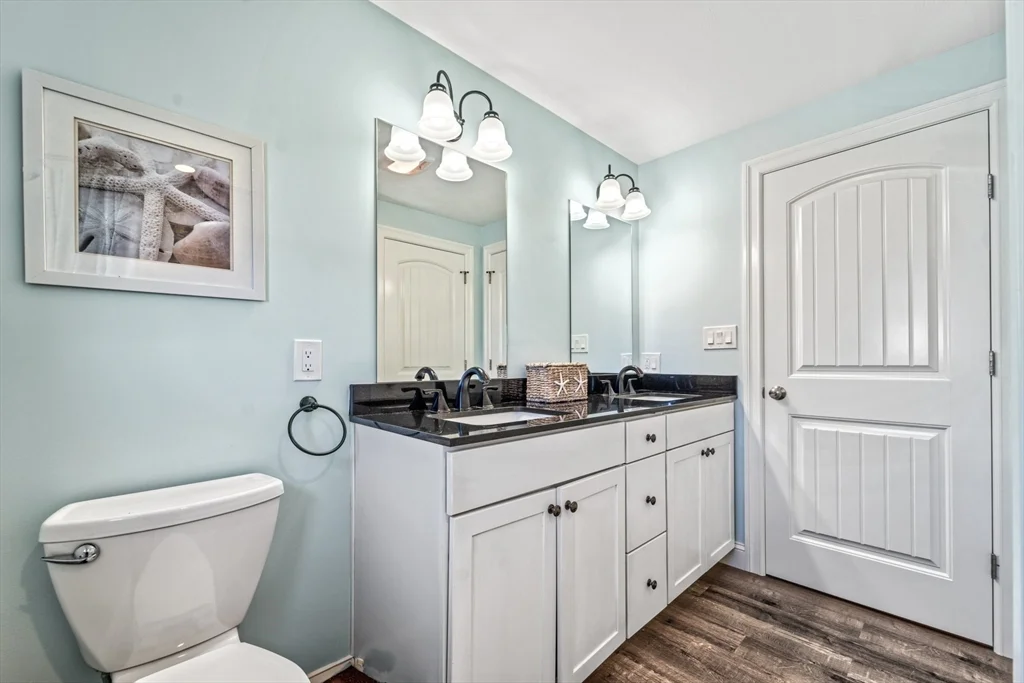 6 bed, 3 bath apartment for rent at 148 N End Blvd, Salisbury — photo 18 of 29