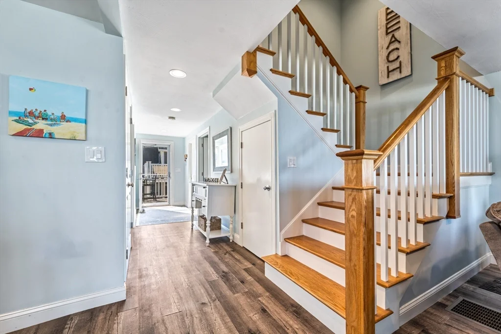 6 bed, 3 bath apartment for rent at 148 N End Blvd, Salisbury — photo 8 of 29