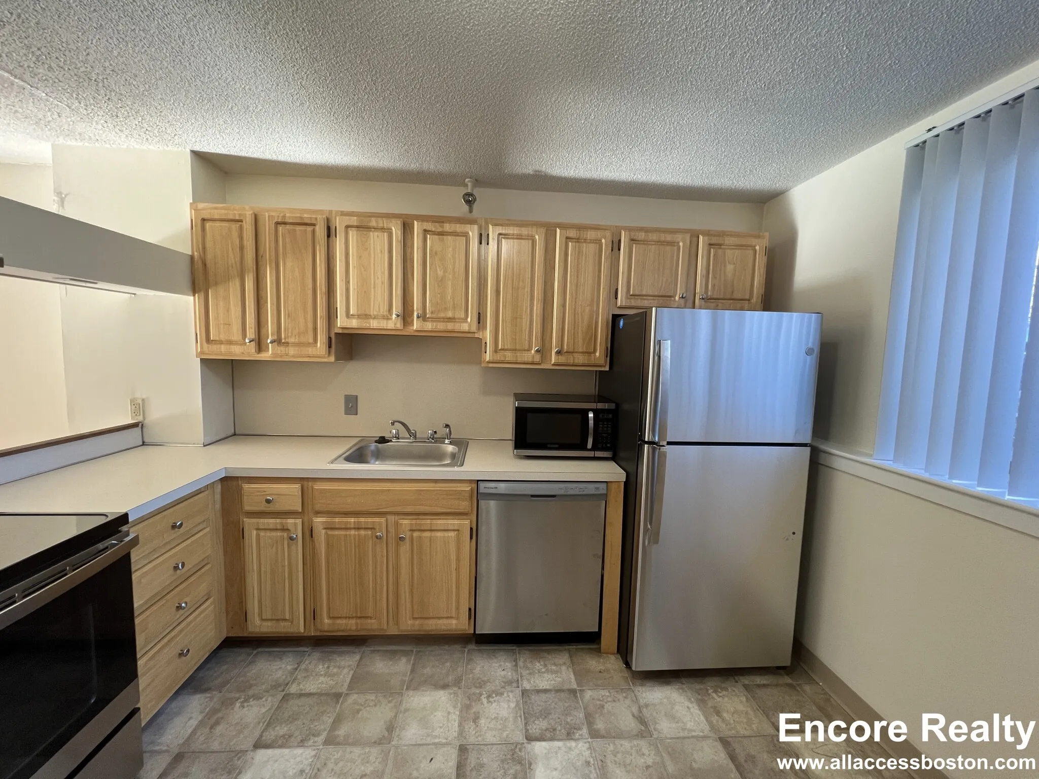 2 bed, 1.5 bath apartment for rent at 148 North Beacon St Unit A2D, Brighton — photo 2 of 16