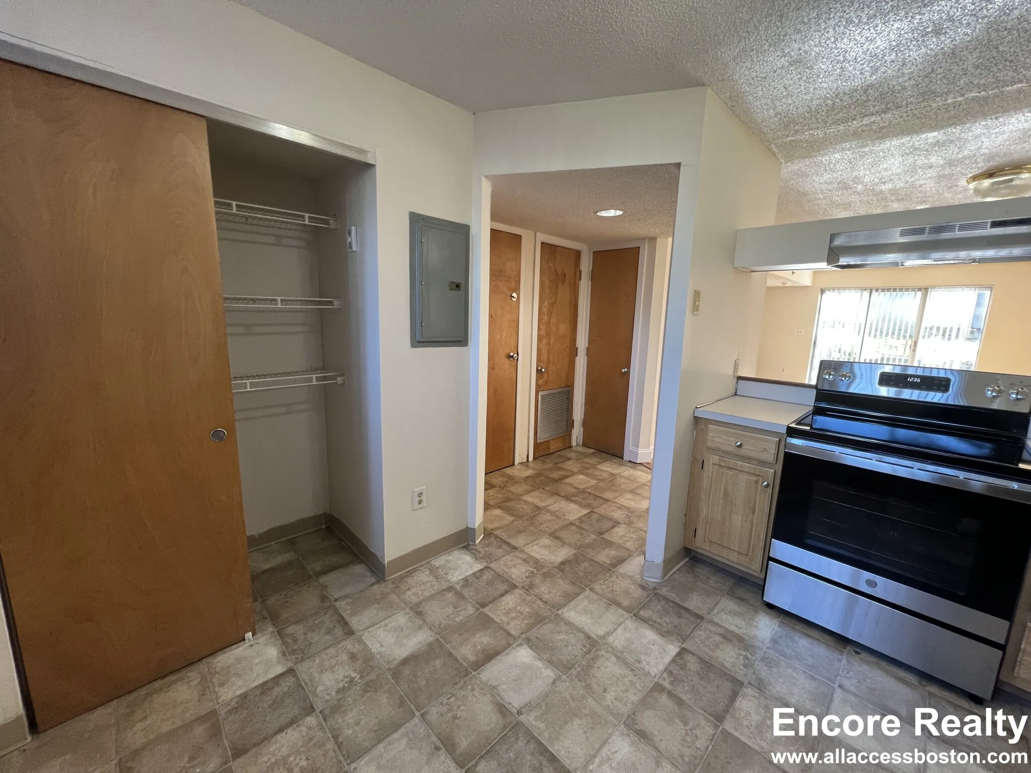 2 bed, 1.5 bath apartment for rent at 148 North Beacon St Unit A2D, Brighton — photo 4 of 16