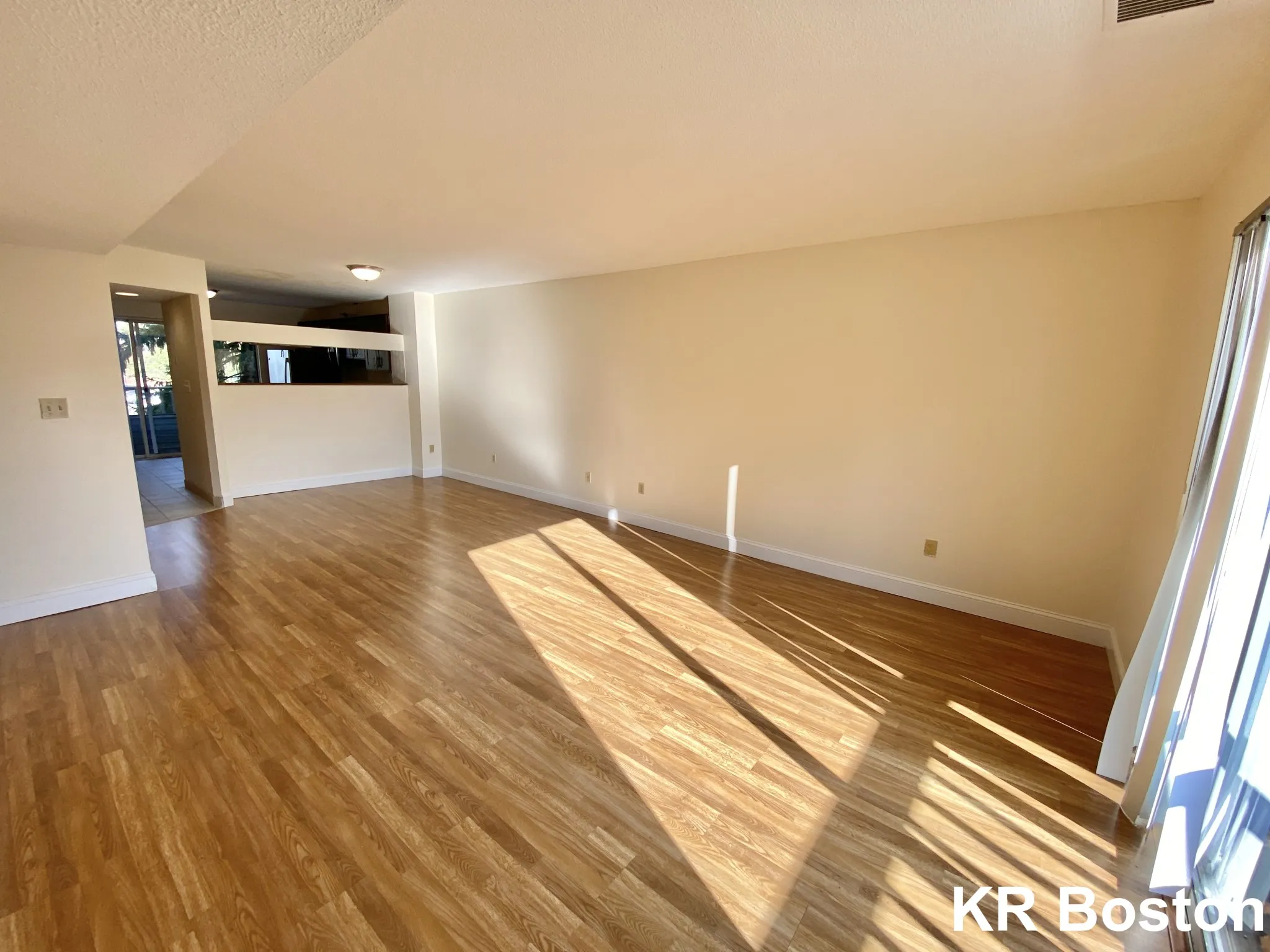 2 bed, 1.5 bath apartment for rent at 148 North Beacon St Unit B3, Brighton — photo 8 of 20
