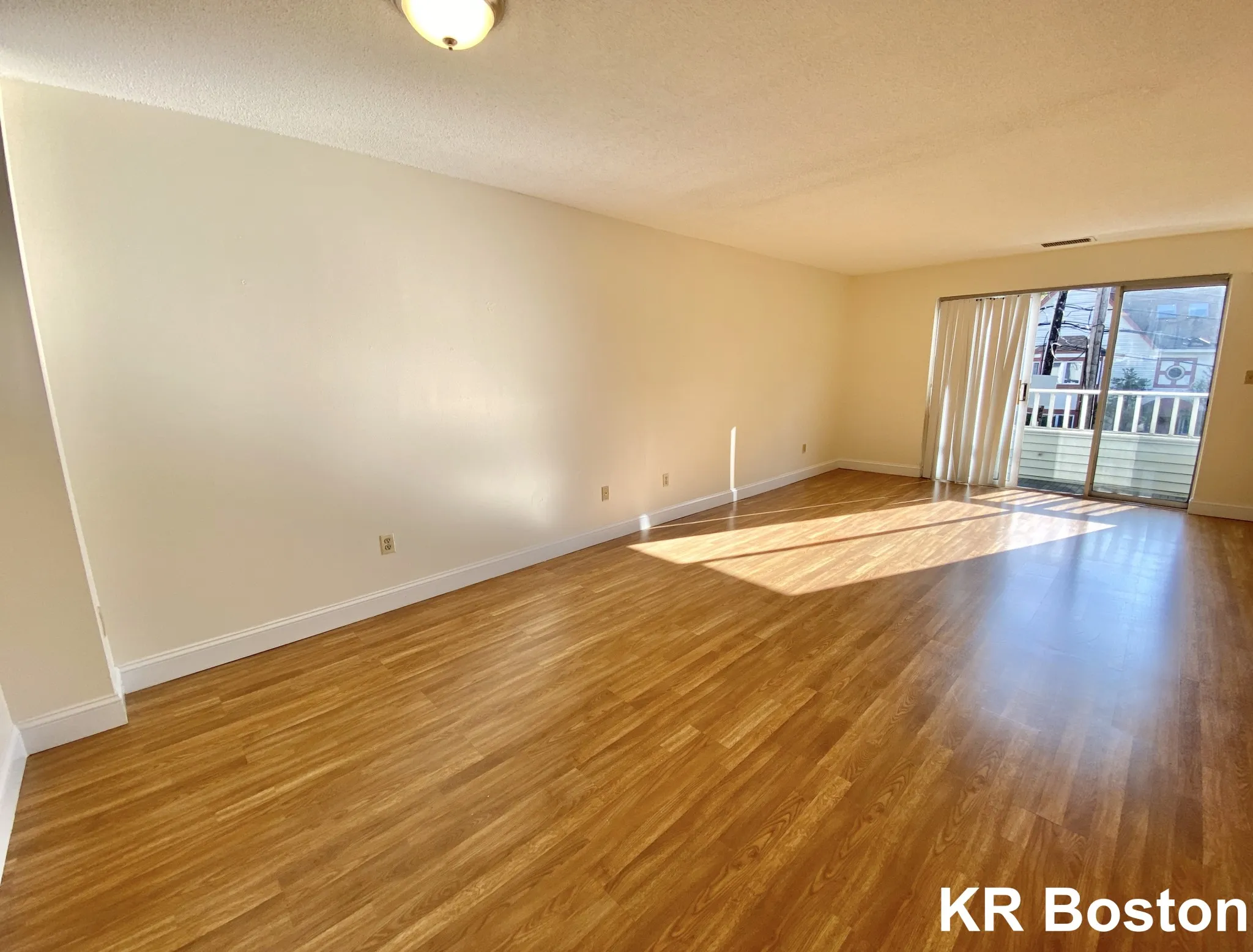 2 bed, 1.5 bath apartment for rent at 148 North Beacon St Unit B3, Brighton