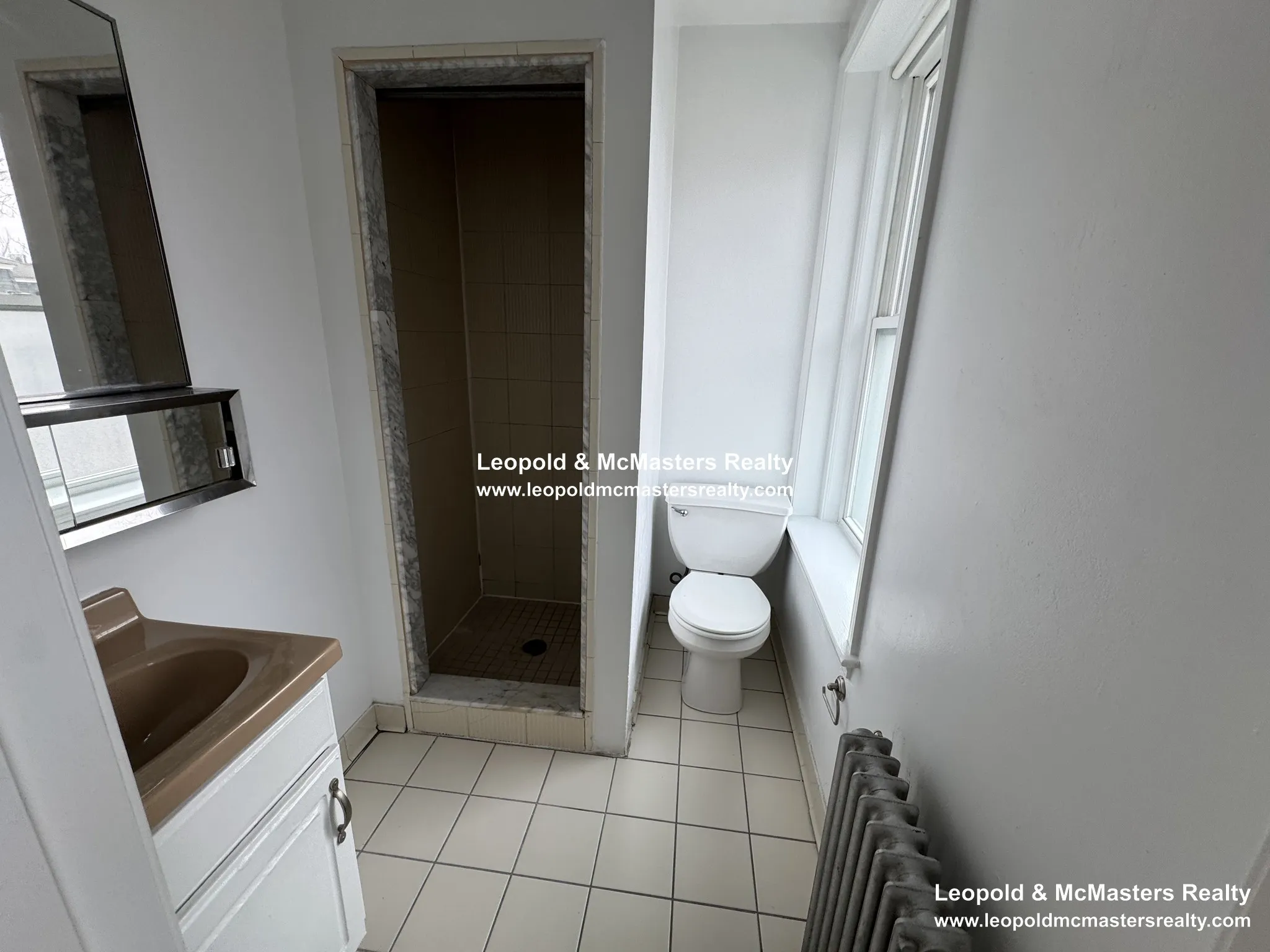 3 bed, 2 bath apartment for rent at 148 Oxford St Unit 2, Ward Two — photo 9 of 12