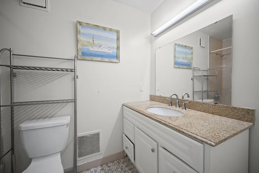 2 bed, 2 bath apartment for rent at 148 Quincy Shore Dr Unit 31, Quincy — photo 19 of 21