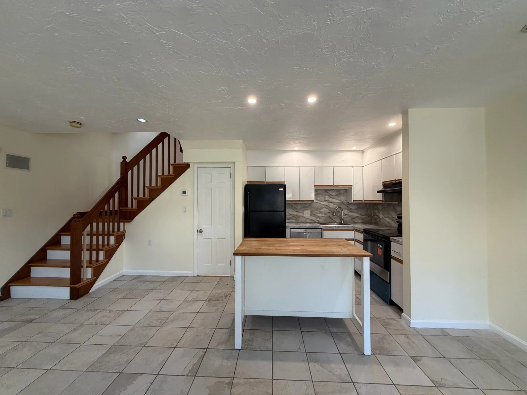 2 bed, 2 bath apartment for rent at 148 Quincy Shore Dr Unit Unit 44, Quincy — photo 4 of 17