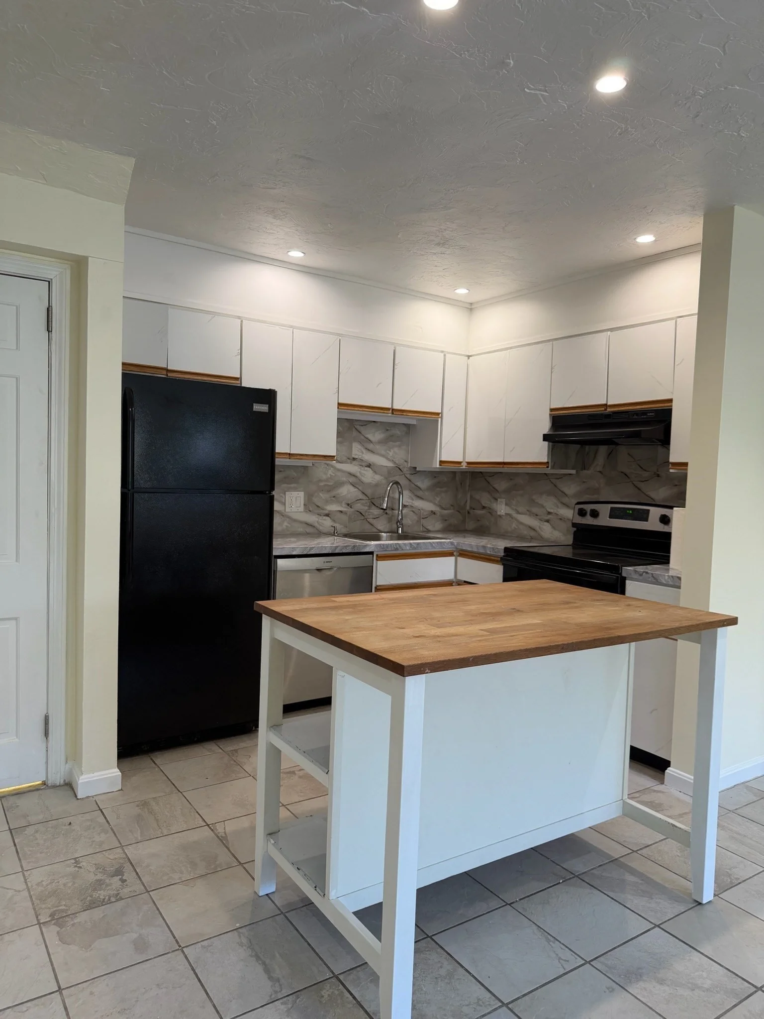 2 bed, 2 bath apartment for rent at 148 Quincy Shore Dr Unit Unit 44, Quincy — photo 5 of 17