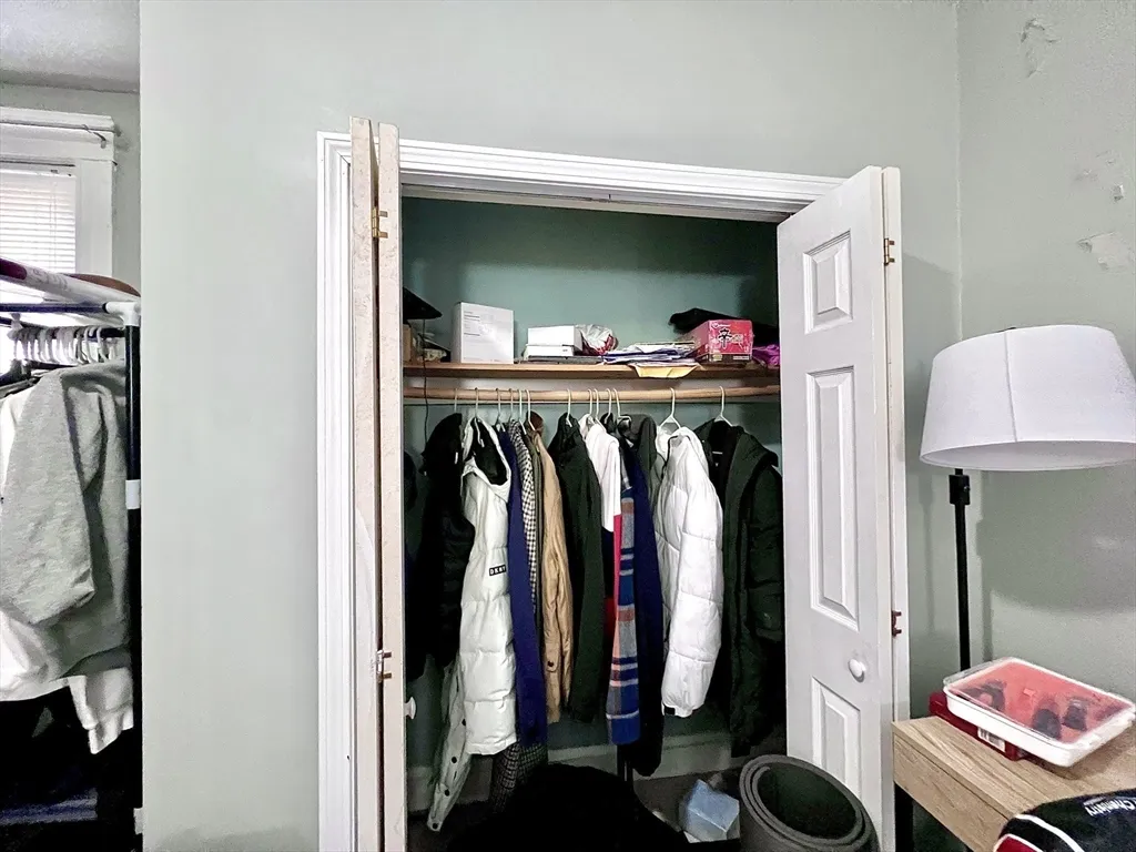 4 bed, 2 bath apartment for rent at 148 Strathmore Rd Unit 1, Brighton — photo 11 of 23