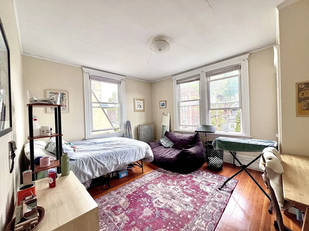 4 bed, 2 bath apartment for rent at 148 Strathmore Rd Unit 2, Brighton — photo 14 of 25
