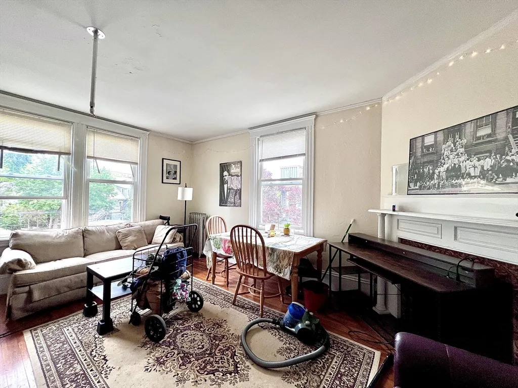 4 bed, 2 bath apartment for rent at 148 Strathmore Rd Unit 2, Brighton — photo 22 of 25