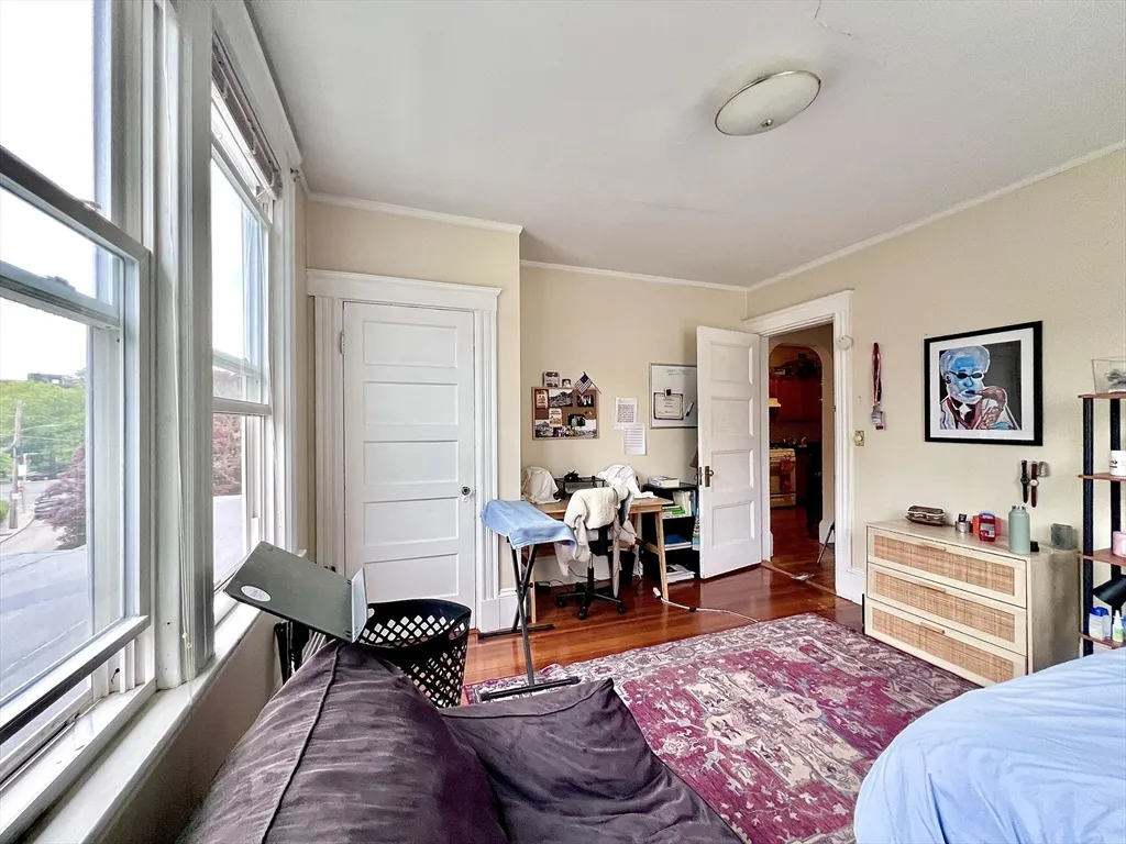 4 bed, 2 bath apartment for rent at 148 Strathmore Rd Unit 2, Brighton — photo 15 of 25