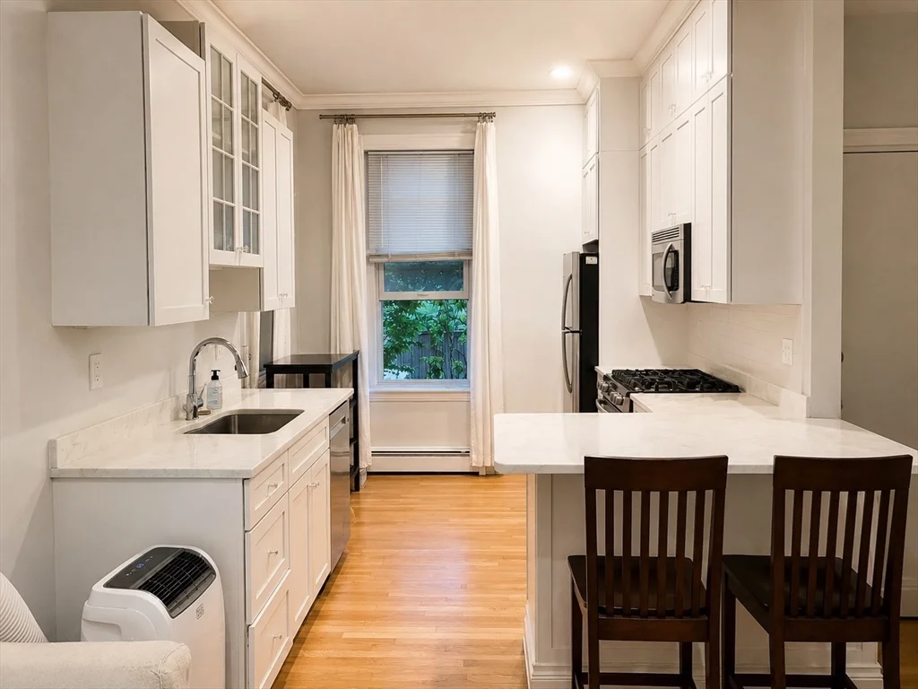 2 bed, 1 bath apartment for rent at 148 Worcester St Unit 2, South End — photo 3 of 10