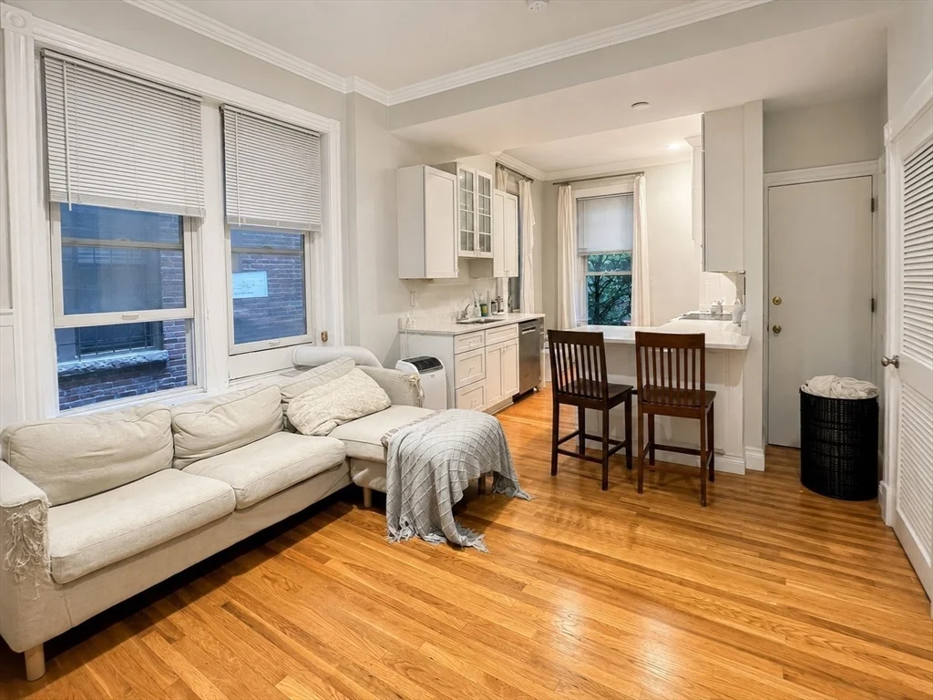2 bed, 1 bath apartment for rent at 148 Worcester St Unit 2, South End