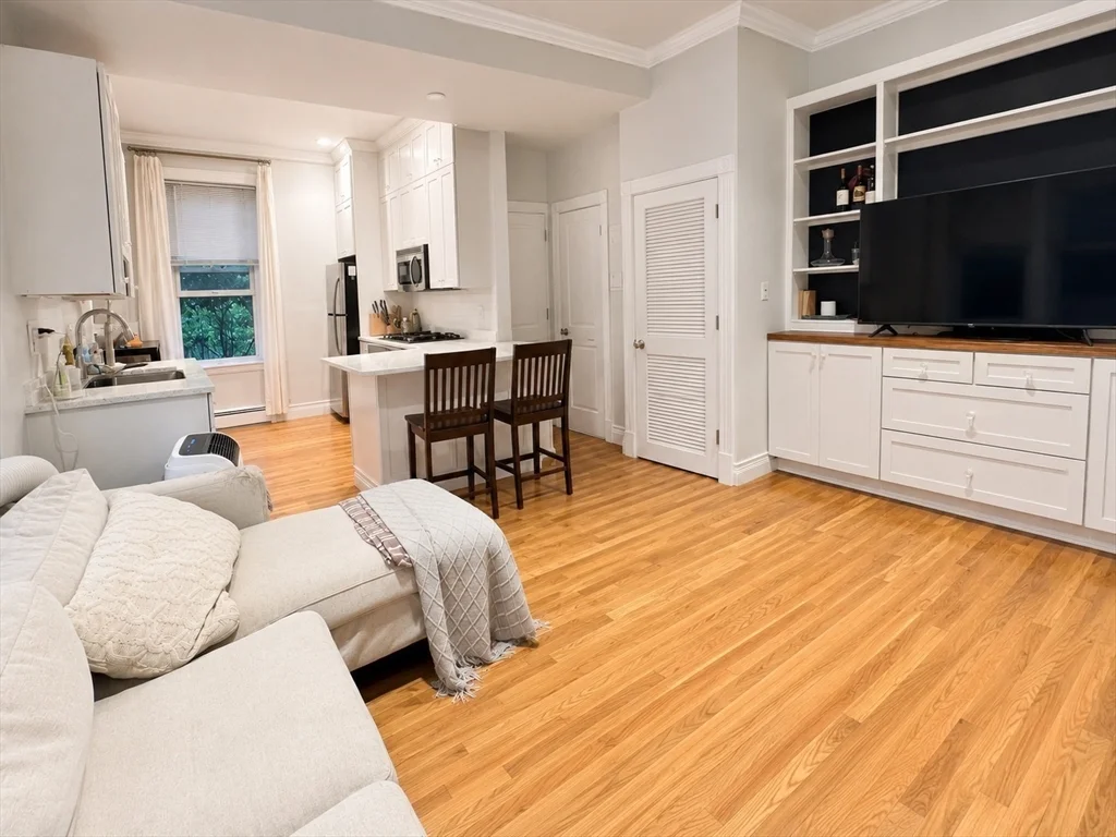 2 bed, 1 bath apartment for rent at 148 Worcester St Unit 2, South End — photo 2 of 10