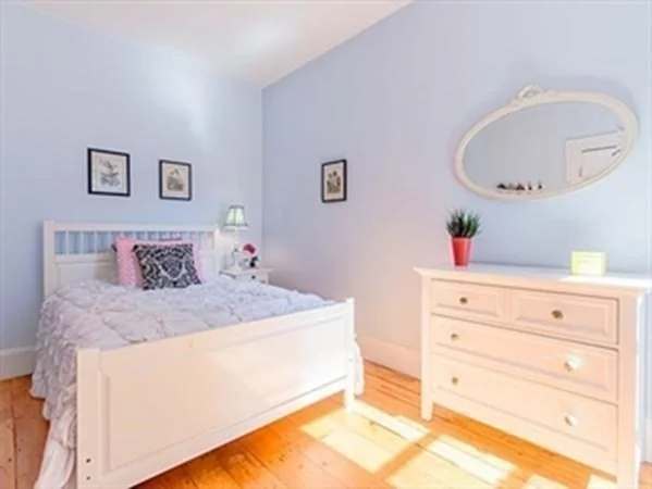 3 bed, 1 bath apartment for rent at 148 Worcester St Unit 3, South End — photo 5 of 9