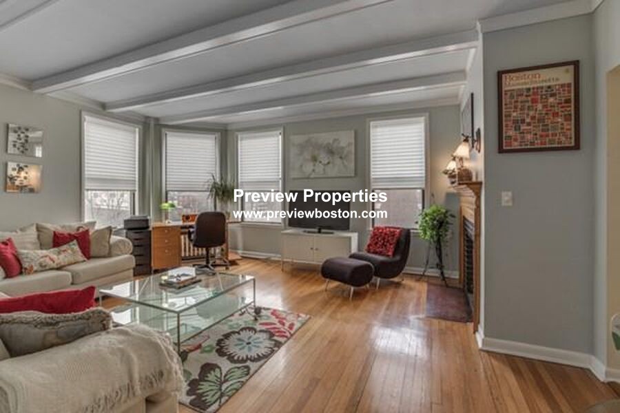 1 bed, 1 bath apartment for rent at 1480 Commonwealth Ave Unit 1, Brighton — photo 2 of 31